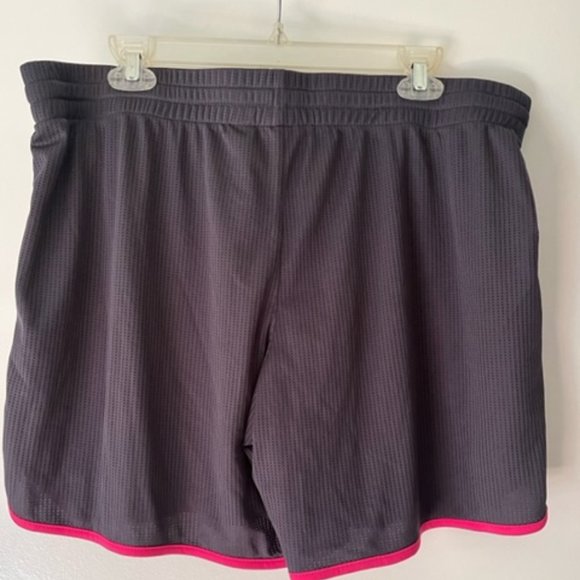 Danskin Now ~ Mesh Breathable Work Out Shorts - Picture 3 of 5